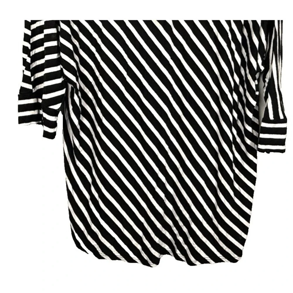 Green Envelope Womens 1X Stripe 3/4 Dolman Sleeve Black White Tunic Blouse Shirt